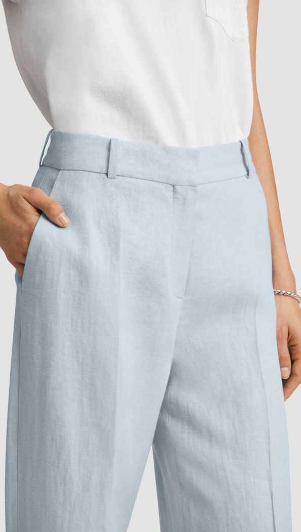 07_Soho_Trouser_in_Linen_Twill_Iceberg_0180