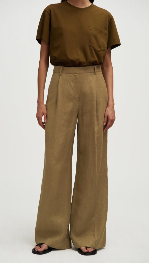 241112_Argent_JL_31_Oversized_Pocket_Tee_in_Cotton_Jersey_Mushroom_2700_485cfa59-d748-4e97-b9a7-bcac119b9dcb