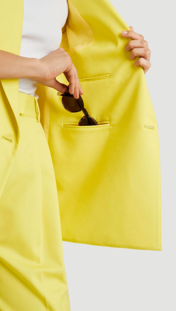 30_Bowery_Vest_in_Seasonless_Wool_Lemon_1650